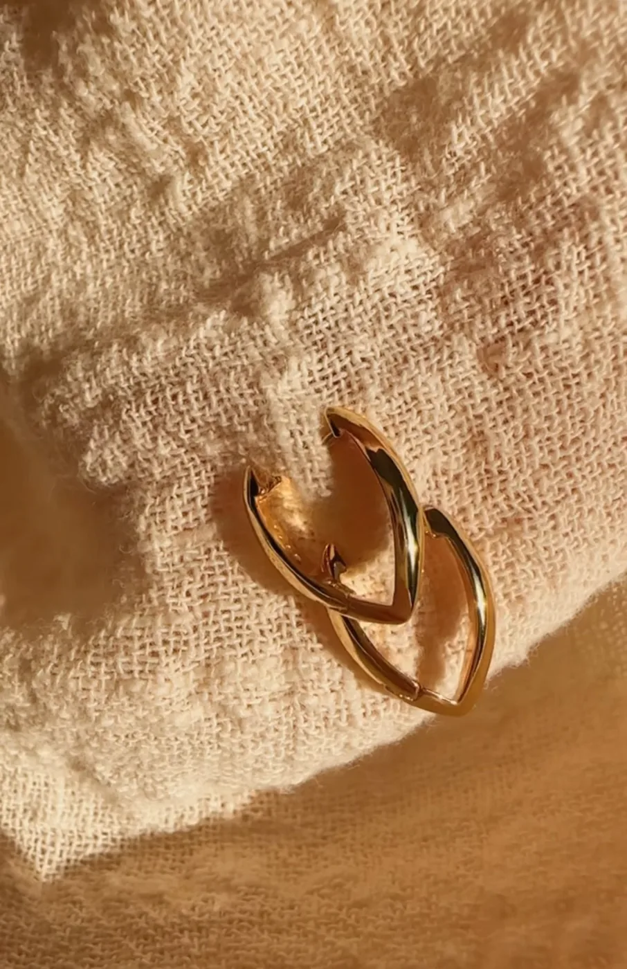 Pointed Hinge Hoops - 14K Gold Filled — product image 4