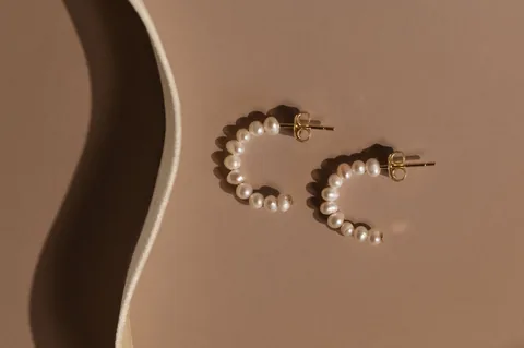 Freshwater Pearl Earrings — product image 1