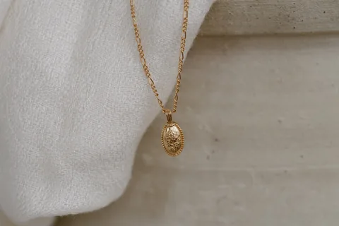 Forget-Me-Not Oval Cremains Urn Necklace — product image 6