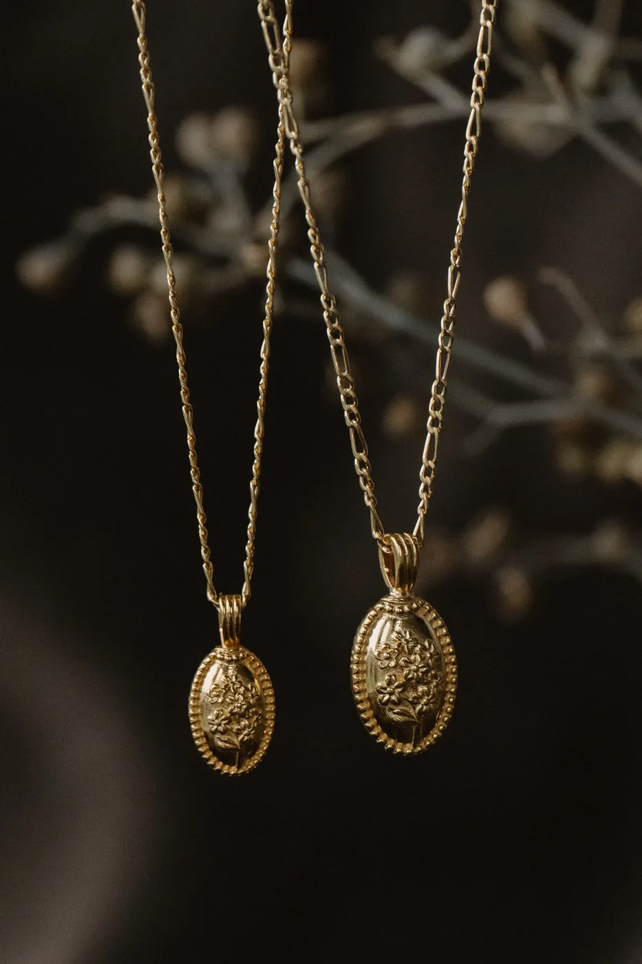 Forget-Me-Not Oval Cremains Urn Necklace — product image 3