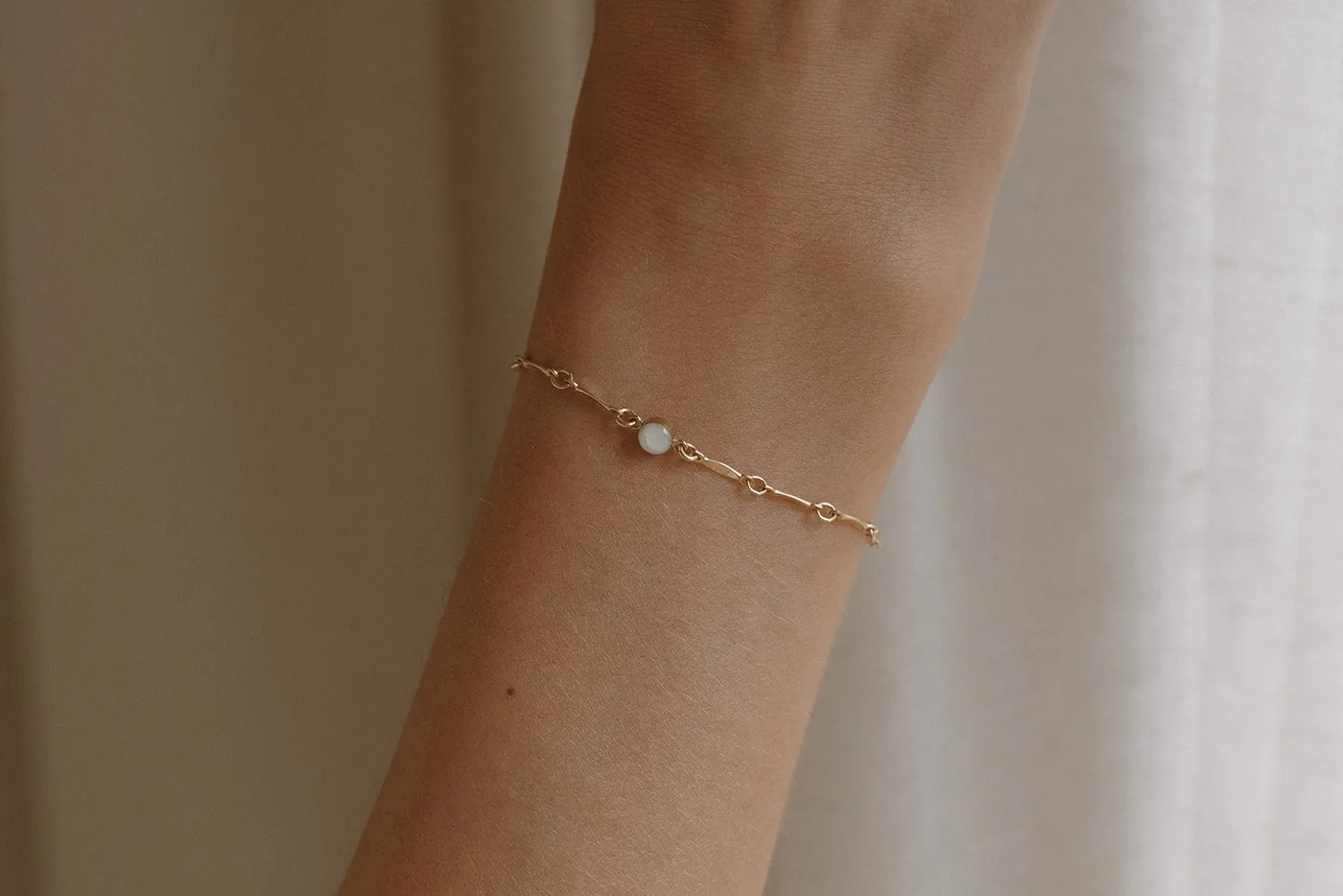 Mothers Milk Bar Chain Bracelet - 14k Gold Filled — product image 1