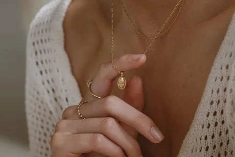 Forget-Me-Not Oval Cremains Urn Necklace — product image 14