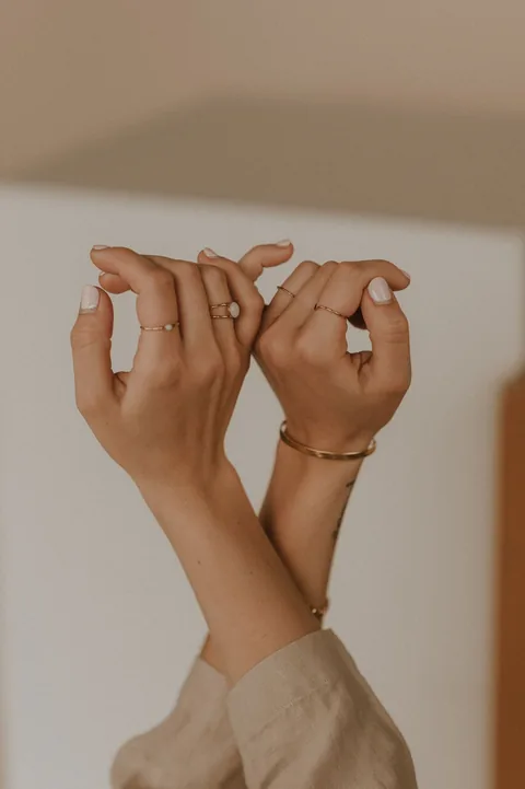 V Skinny Ring - 14k Gold Filled — product image 7